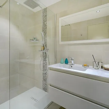 Appartement Immogroom- Modern- Terrace - Ac - Center- Croisette- Congressesbeaches *